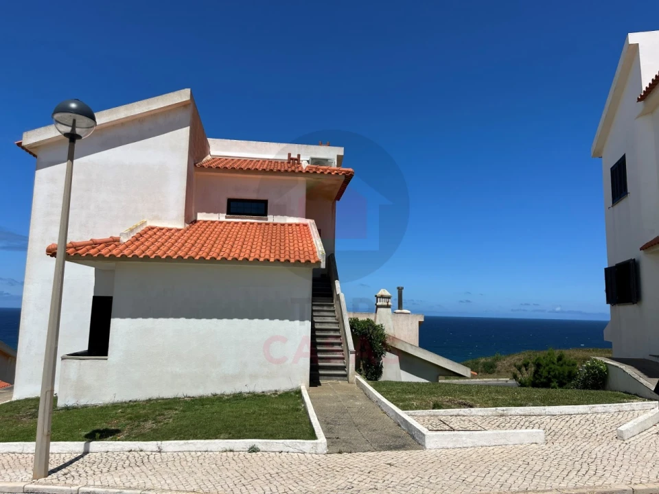 Apartamento T1 para Venda em Foz do Arelho Foto 2