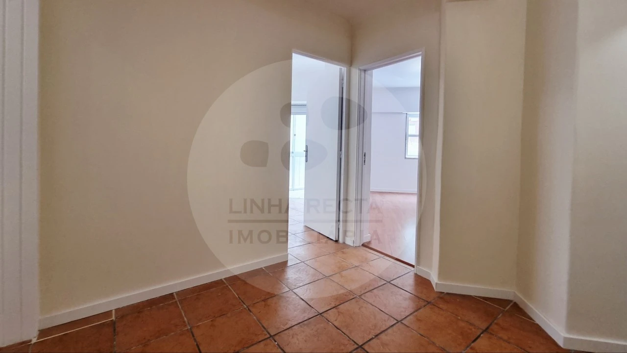 Apartamento T2 para Venda em Algueirão-Mem Martins Foto 10