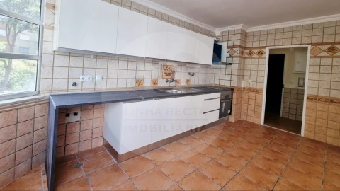 Apartamento T2 para Venda em Algueirão-Mem Martins