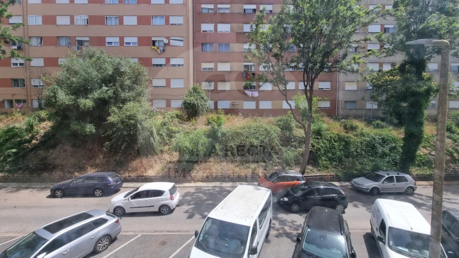 Apartamento T2 para Venda em Algueirão-Mem Martins Foto 9