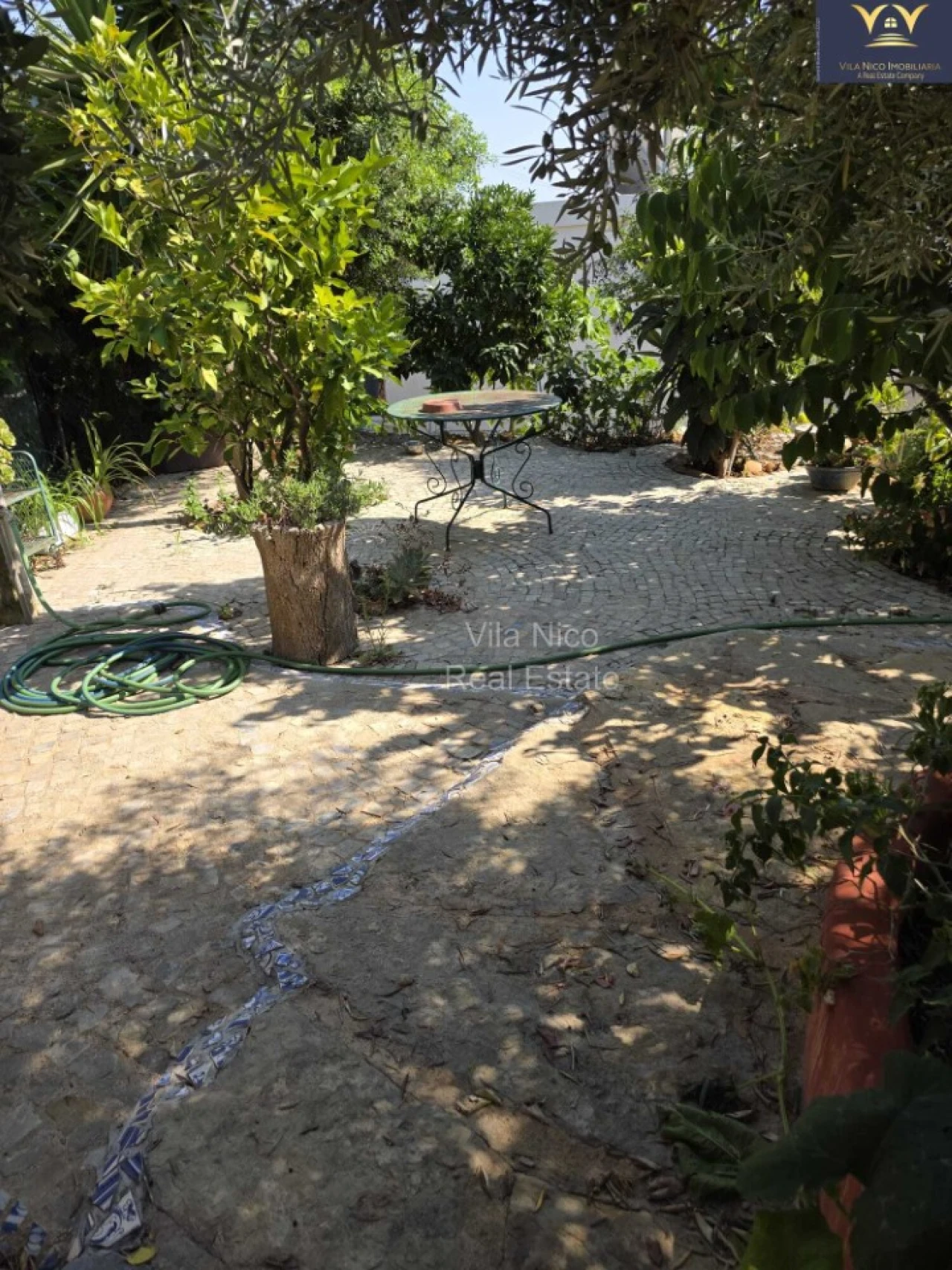 Moradia T9 para Venda em Quelfes Foto 15
