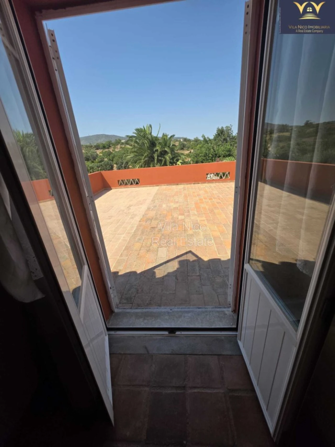 Moradia T9 para Venda em Quelfes Foto 35