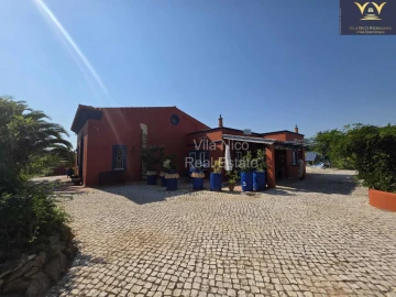Moradia T9 para Venda em Quelfes