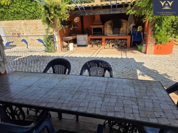 Moradia T9 para Venda em Quelfes