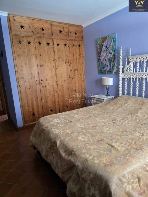 Moradia T9 para Venda em Quelfes
