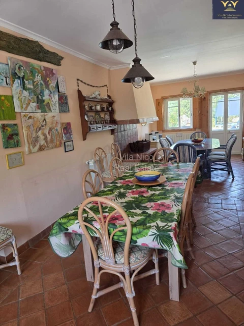 Moradia T9 para Venda em Quelfes