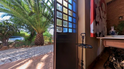 Moradia T9 para Venda em Quelfes