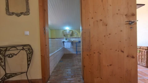 Moradia T9 para Venda em Quelfes