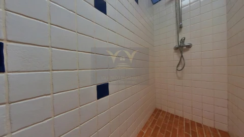 Moradia T9 para Venda em Quelfes
