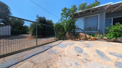 Moradia T9 para Venda em Quelfes