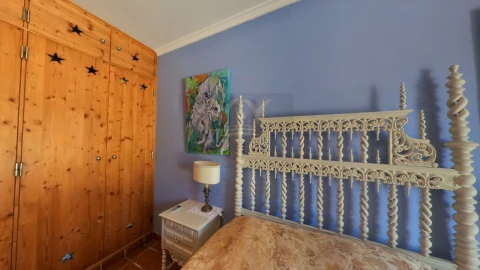 Moradia T9 para Venda em Quelfes