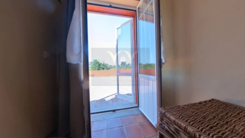 Moradia T9 para Venda em Quelfes