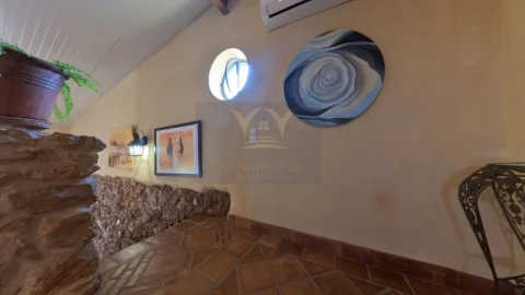 Moradia T9 para Venda em Quelfes