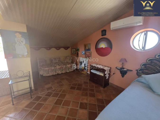 Moradia T9 para Venda em Quelfes Foto 31