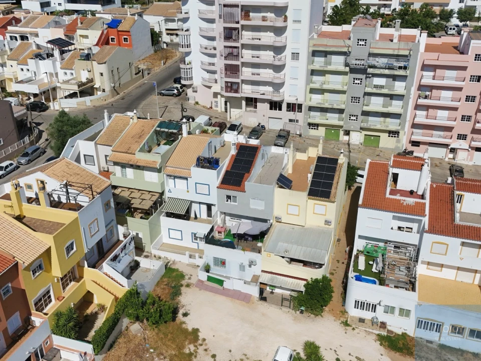 Moradia T3 para Venda em Alvor Foto 44