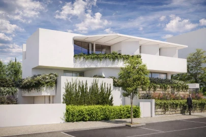 Moradia T5 para Venda em Queluz e Belas