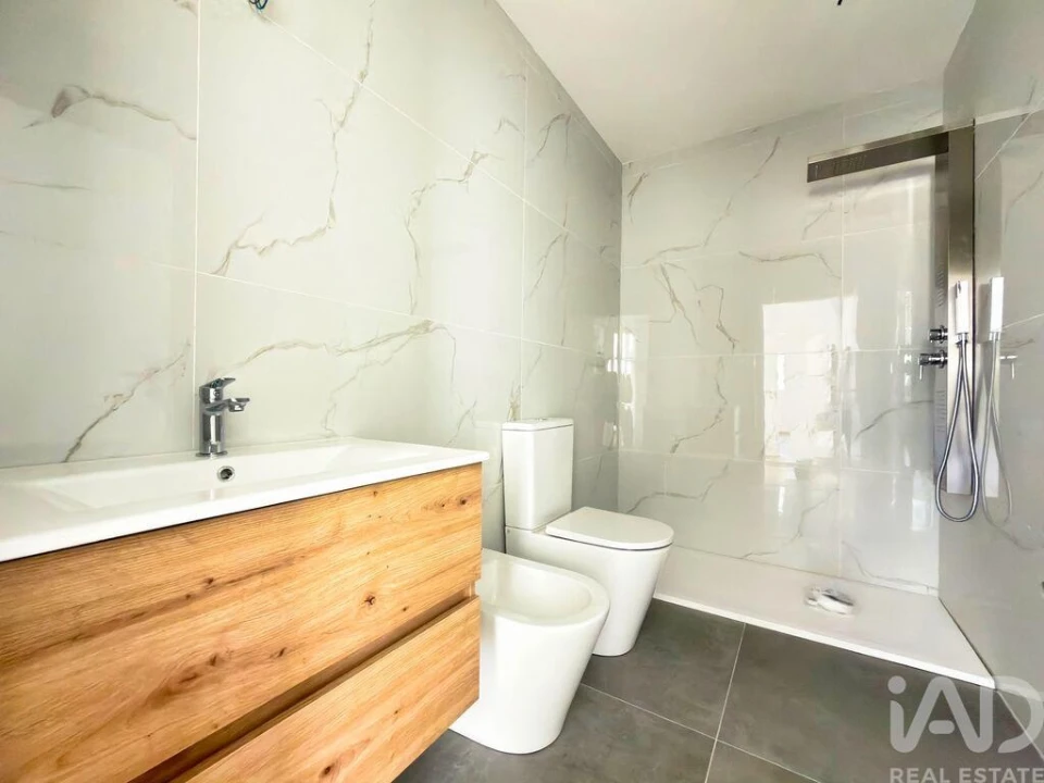 Apartamento T3 para Venda em Monte Real e Carvide Foto 26