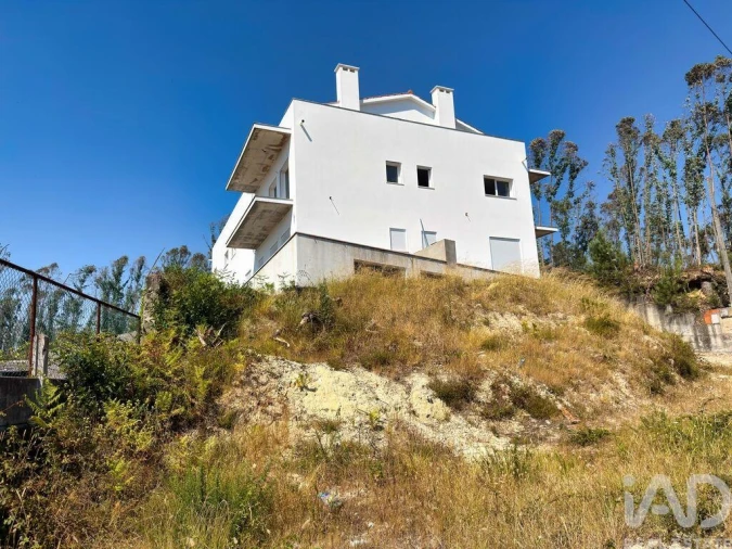Apartamento T3 para Venda em Monte Real e Carvide Foto 29