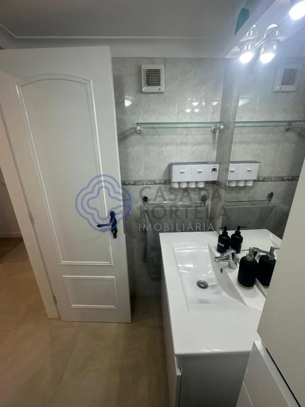 Apartamento T3 para Venda em Santo Antonio da Charneca Foto 16