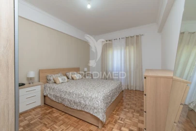 Apartamento T3 para Venda em Póvoa de Santa Iria e Forte da Casa