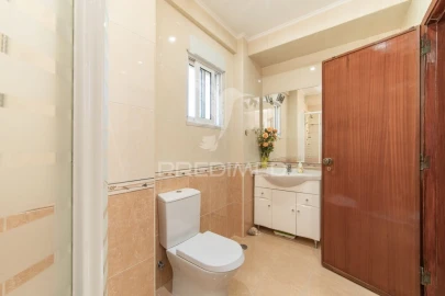 Apartamento T3 para Venda em Póvoa de Santa Iria e Forte da Casa