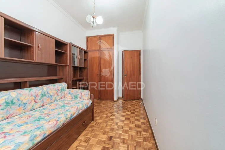 Apartamento T3 para Venda em Póvoa de Santa Iria e Forte da Casa Foto 6