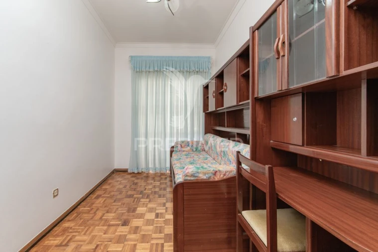 Apartamento T3 para Venda em Póvoa de Santa Iria e Forte da Casa Foto 5