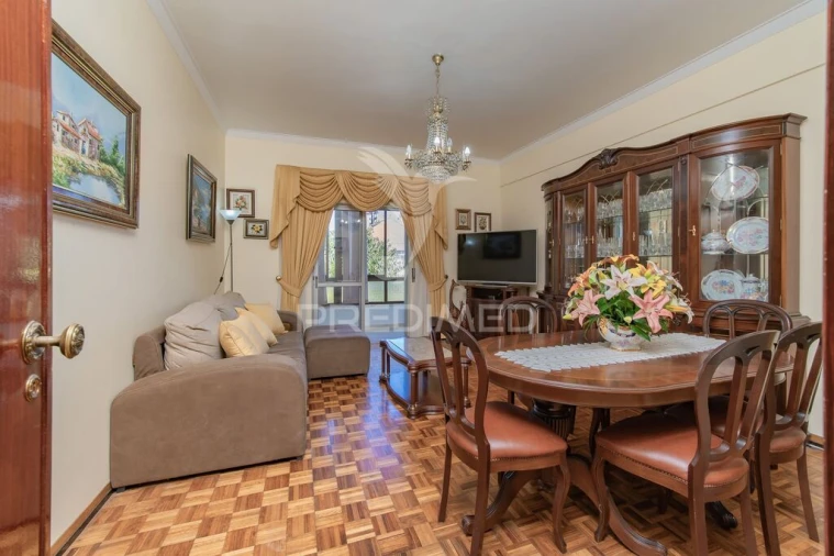 Apartamento T3 para Venda em Póvoa de Santa Iria e Forte da Casa Foto 15