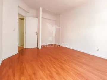 Apartamento T2 para Venda em Algueirão-Mem Martins