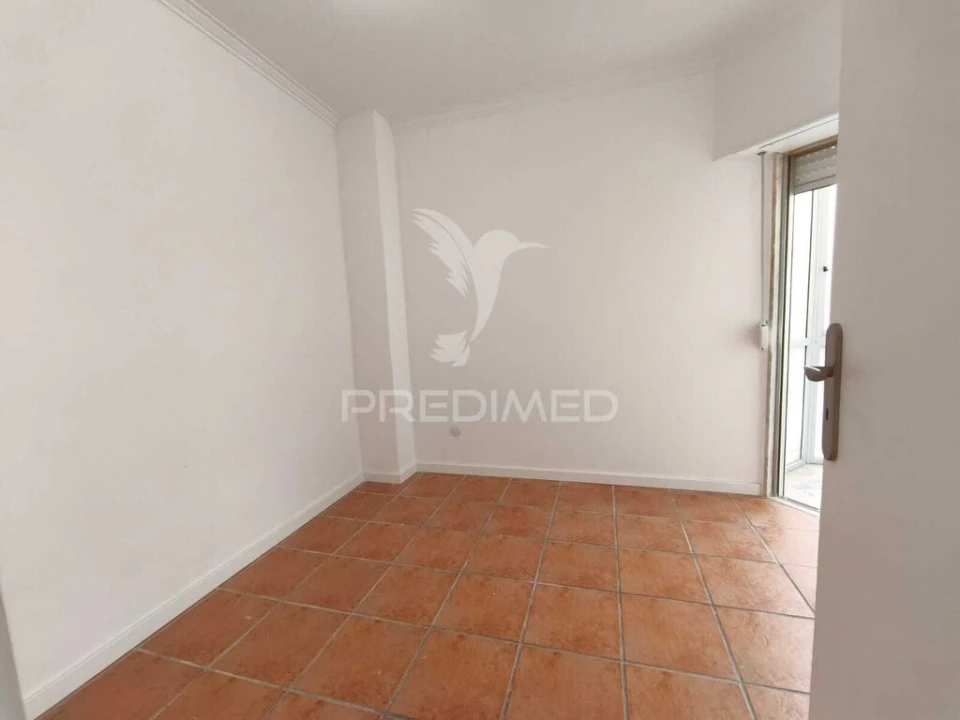 Apartamento T2 para Venda em Algueirão-Mem Martins Foto 19