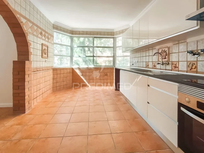 Apartamento T2 para Venda em Algueirão-Mem Martins Foto 5