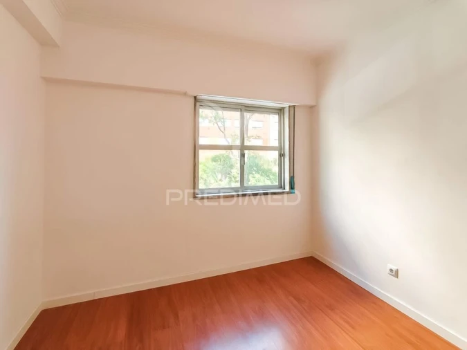 Apartamento T2 para Venda em Algueirão-Mem Martins Foto 18