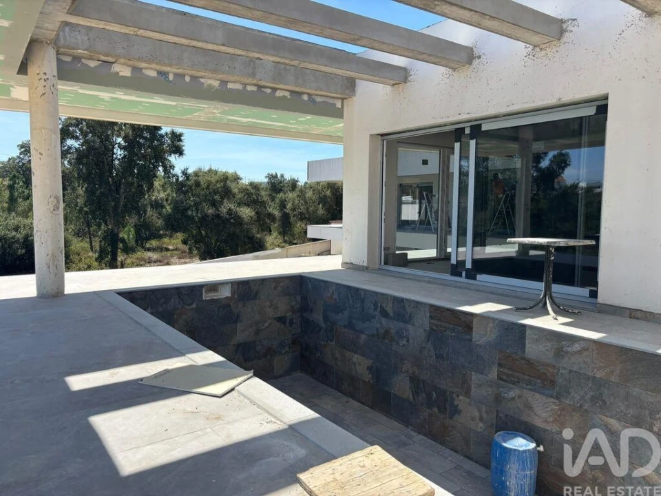 Moradia T5 para Venda em Fernao Ferro Foto 10