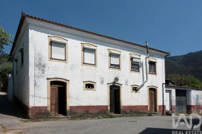 Moradia T3 para Venda em Lousã e Vilarinho