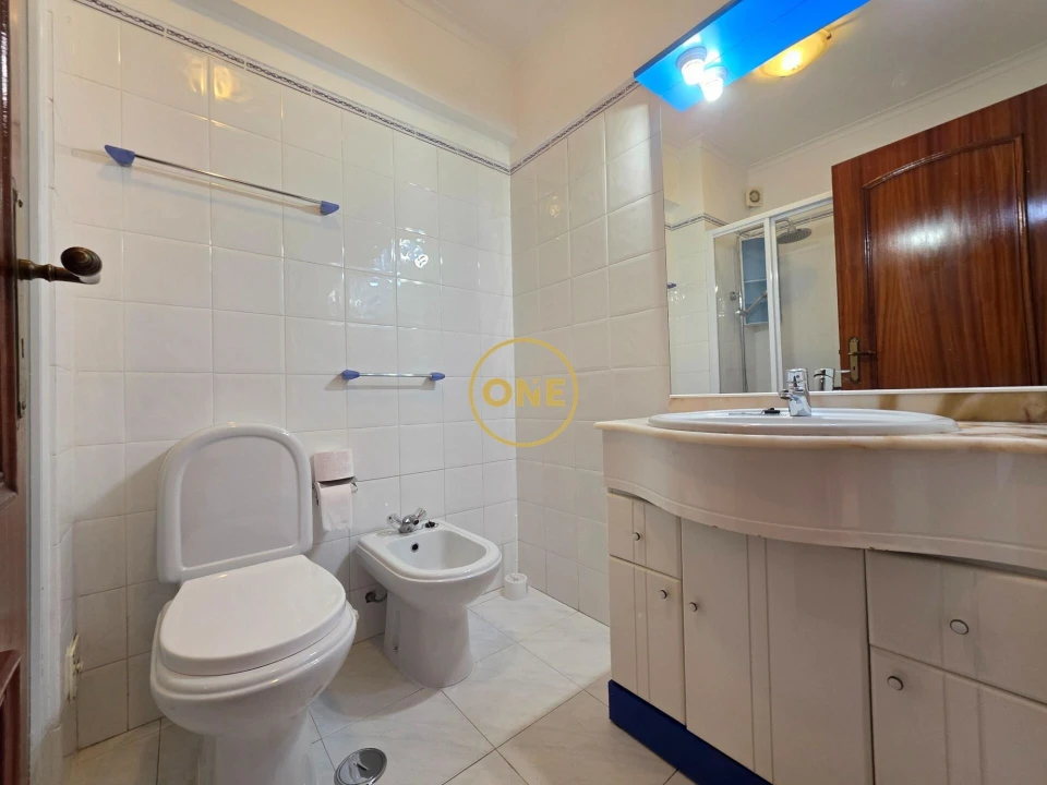 Apartamento T2 para Venda em Cacém e São Marcos Foto 12