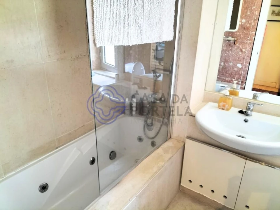 Apartamento T2 para Venda em Lumiar Foto 8