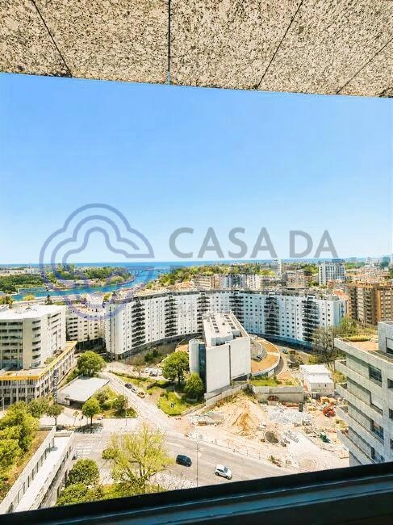 Apartamento T1 para Venda em Lordelo do Ouro e Massarelos Foto 1