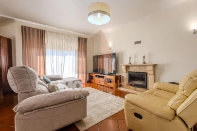 Apartamento T3 para Venda em Romeira e Várzea