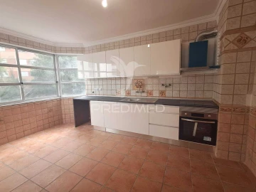 Apartamento T2 para Venda em Algueirão-Mem Martins