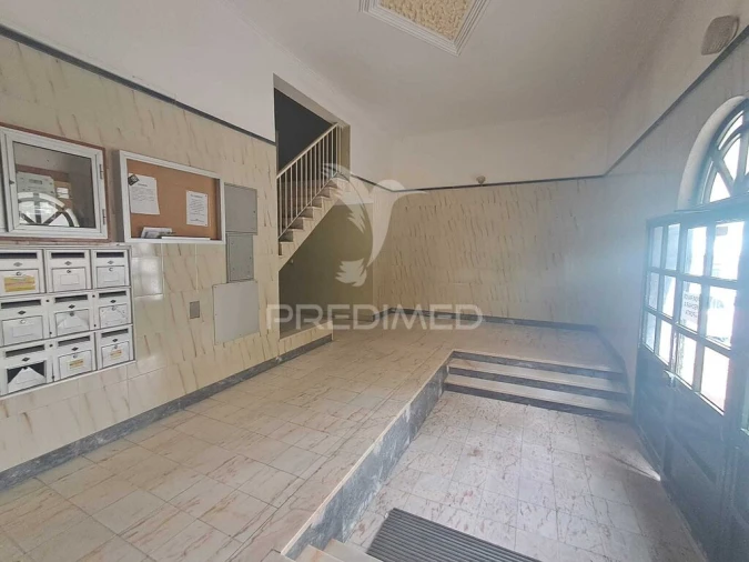 Apartamento T2 para Venda em Algueirão-Mem Martins Foto 20