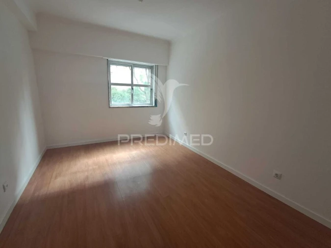 Apartamento T2 para Venda em Algueirão-Mem Martins Foto 12