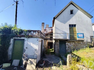 Moradia T6 para Venda em Covas e Vila Nova de Oliveirinha