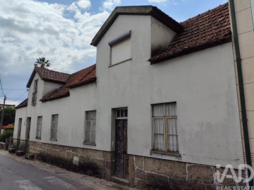 Moradia T6 para Venda em Covas e Vila Nova de Oliveirinha