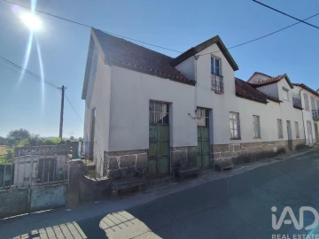 Moradia T6 para Venda em Covas e Vila Nova de Oliveirinha