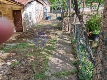 Moradia T4 para Venda em Cernadelo e Lousada (São Miguel e Santa Margarida)