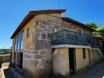 Moradia T4 para Venda em Cernadelo e Lousada (São Miguel e Santa Margarida)