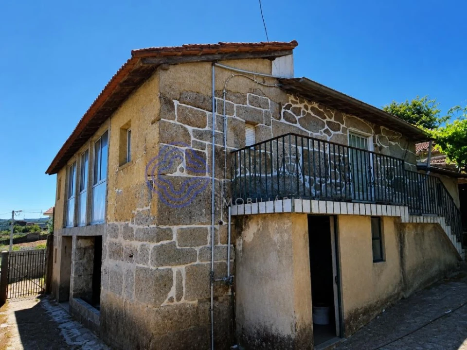 Moradia T4 para Venda em Cernadelo e Lousada (São Miguel e Santa Margarida) Foto 1