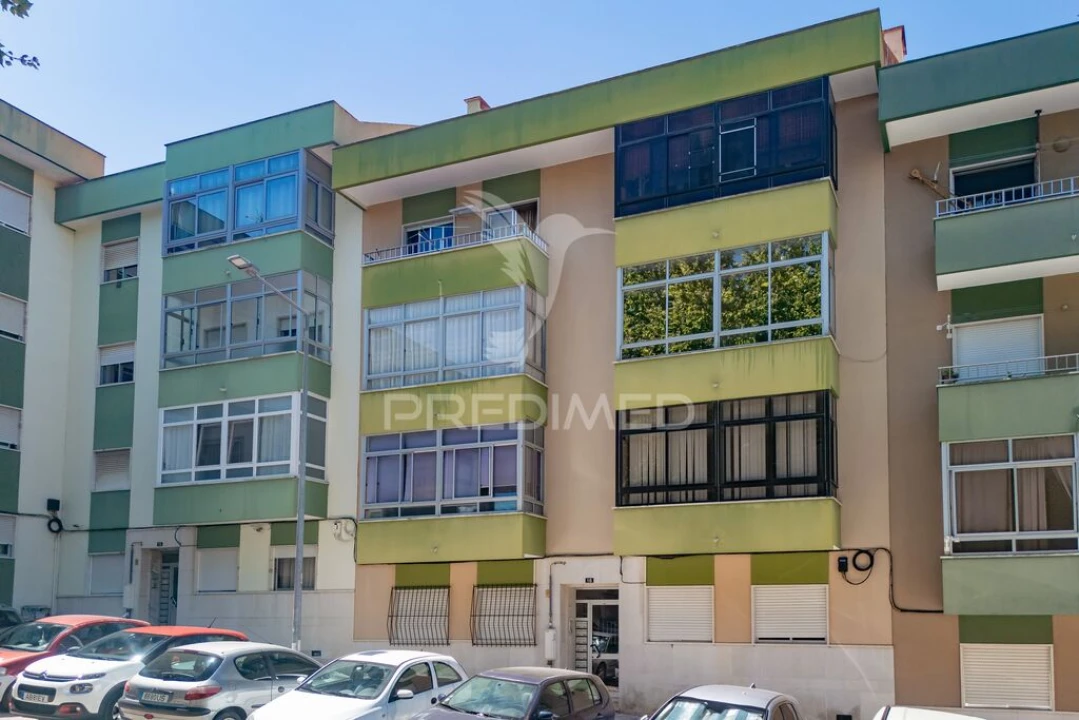 Apartamento T2 para Venda em Póvoa de Santa Iria e Forte da Casa Foto 14