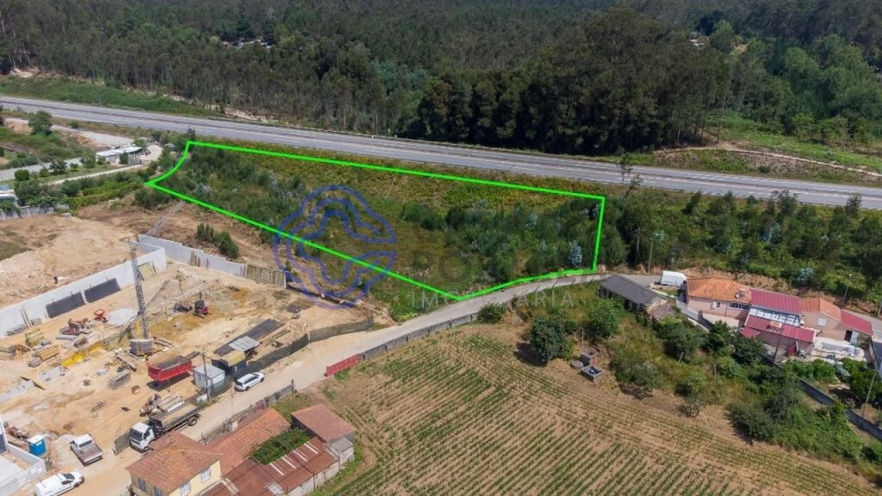 Terreno para Venda em Santa Maria da Feira, Travanca, Sanfins e Espargo Foto 1