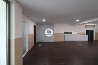 Moradia T5 para Venda em São Mamede de Infesta e Senhora da Hora